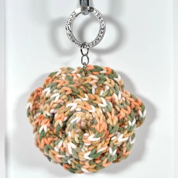 Peach Crochet Flower Bag Charm W/Silver Bling Ring - Picture 1 of 5